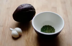 wegańskie smarowidło z awokado