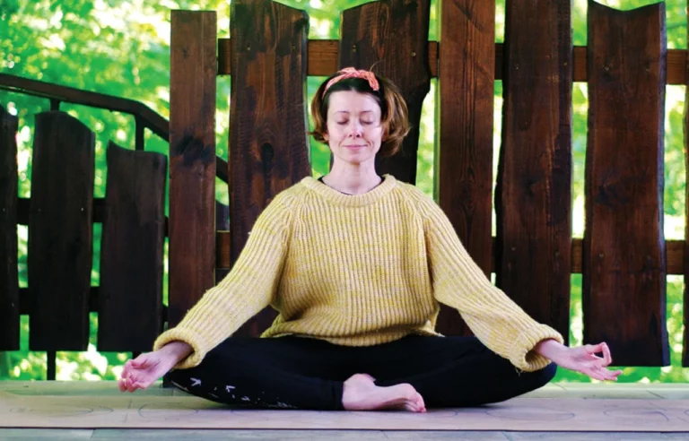 Mudry w praktyce jogi dla spokojnego umysłu