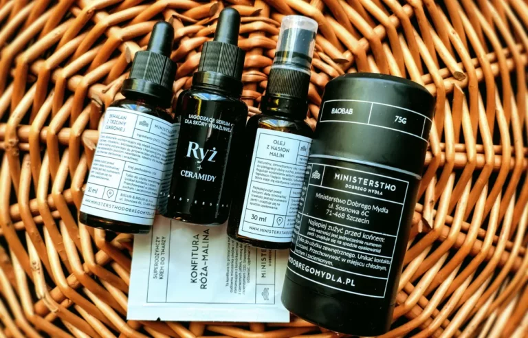 pielęgnacja twarzy kosmetykami rzemieślniczymi Ministerstwo Dobrego Mydła